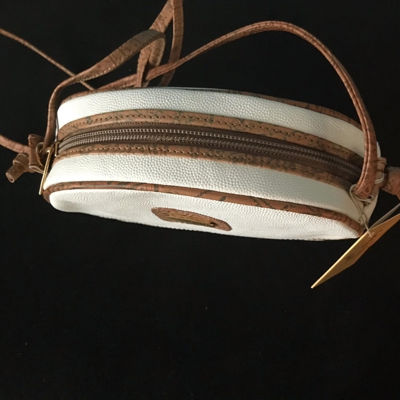 NEW: Philippe Salvet, Small White & Tan Purse - Picture 10 of 10